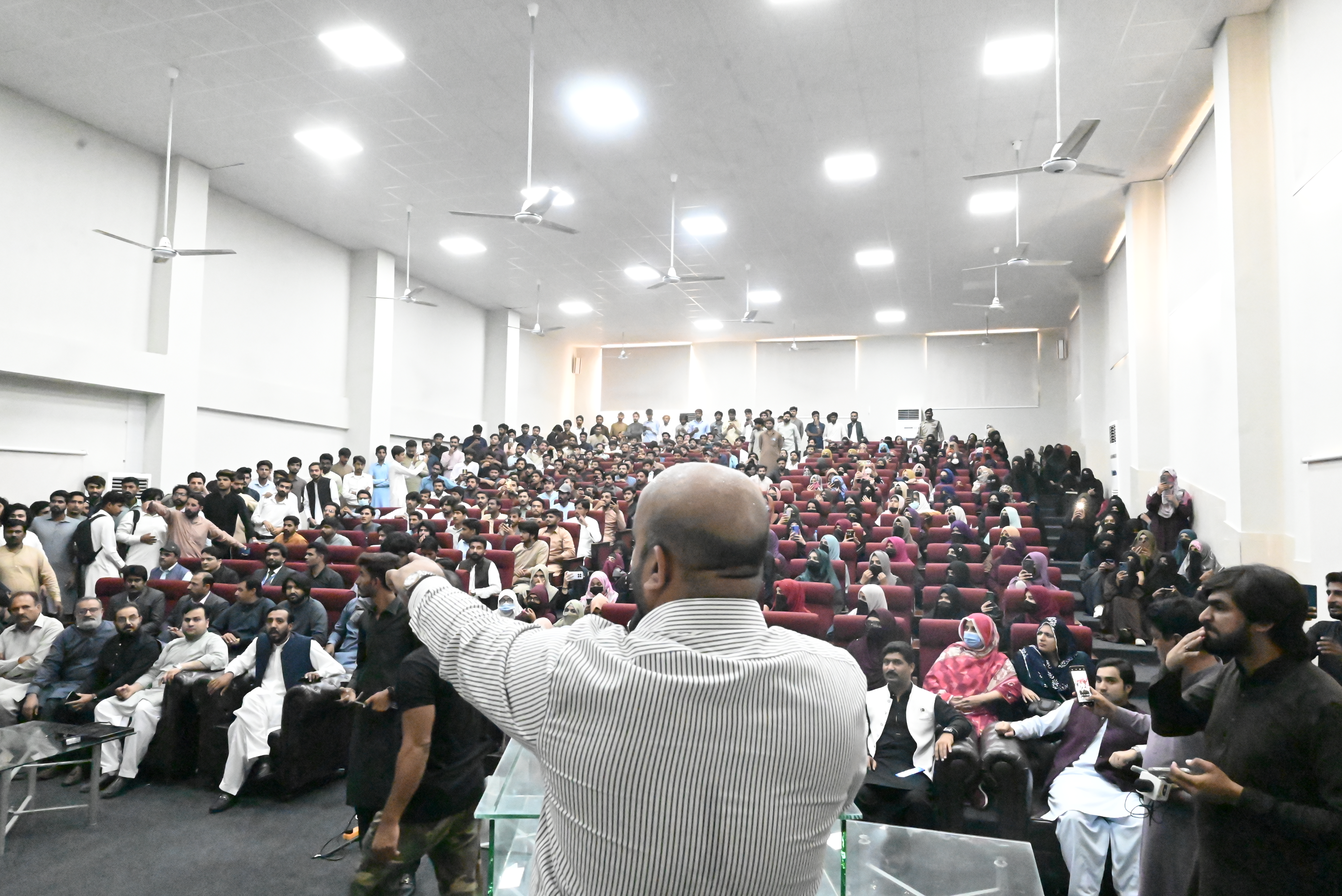 Provincial Minister for Higher Education Visits Thal University